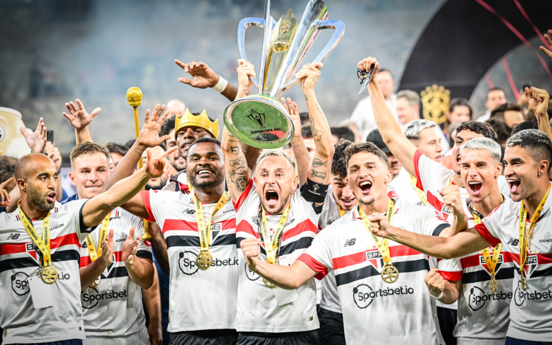 São Paulo supera Palmeiras nos pênaltis e conquista a Supercopa Rei do Brasil